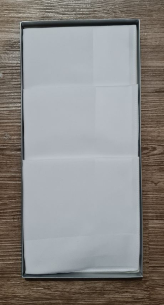 Weisses 3er Set , Herrenstofftaschnetücher mit breiter Borte